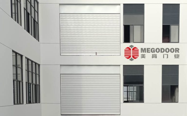 为何设备吊装口应优先选择提升门而非卷帘门缩略图