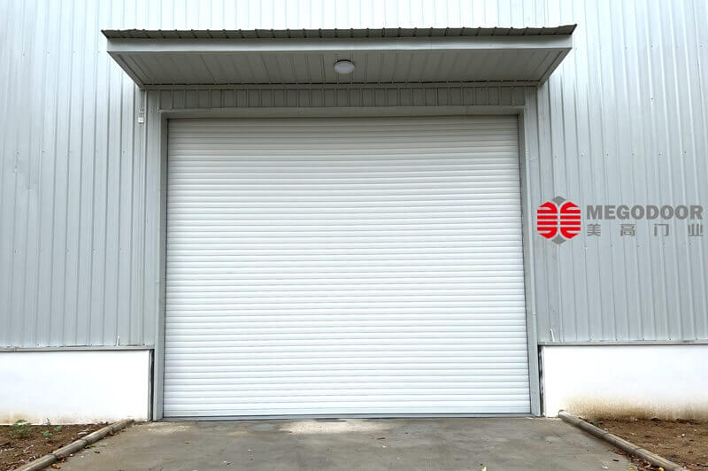 上海工厂如何选择卷帘门?不同使用场景的选型建议插图 上海工厂如何选择卷帘门?不同使用场景的选型建议插图